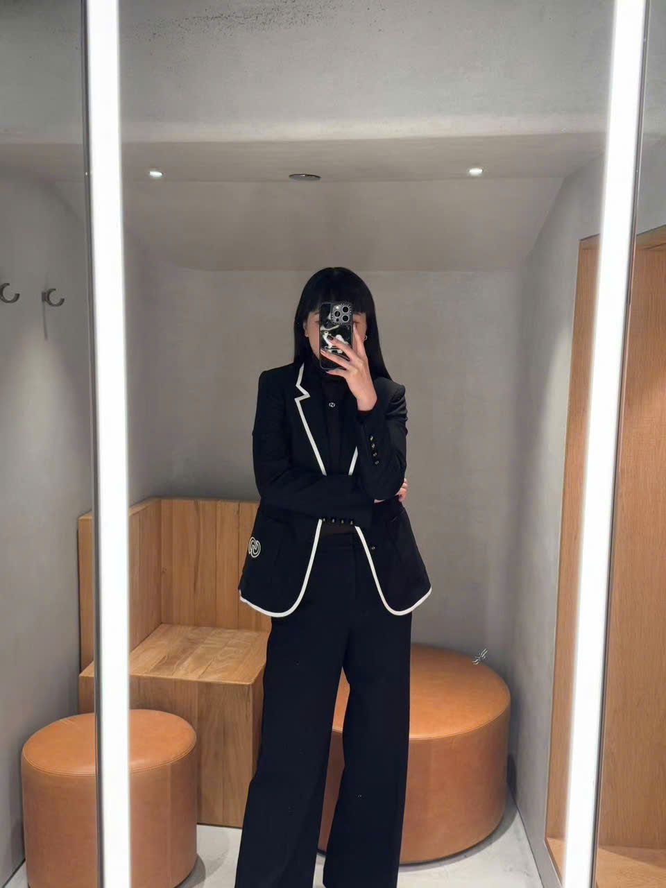 Quần vải đen thô 2 xích vàng