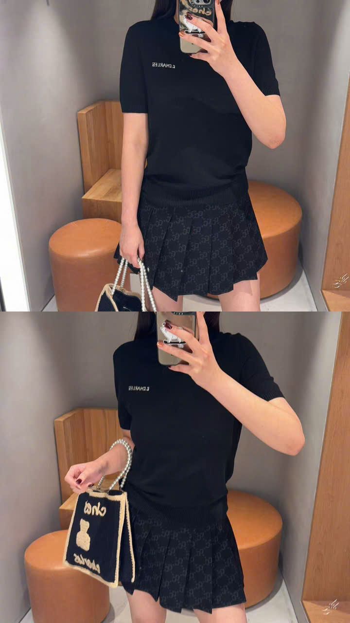 Áo len đen, cổ tròn, ngắn tay cashmere - logo ngực