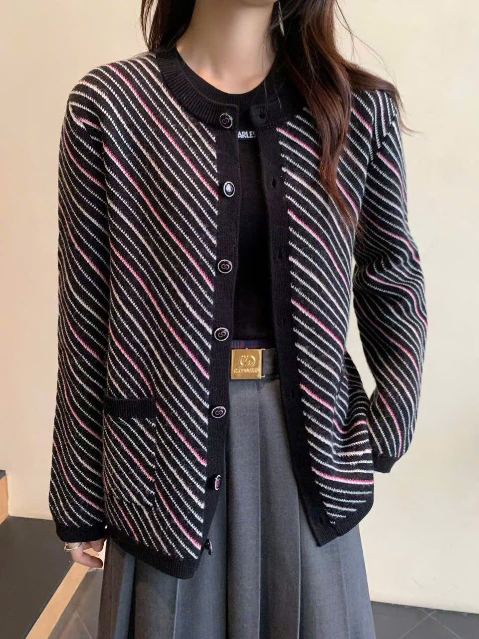 CDG kẻ chéo 2 túi logo CC
