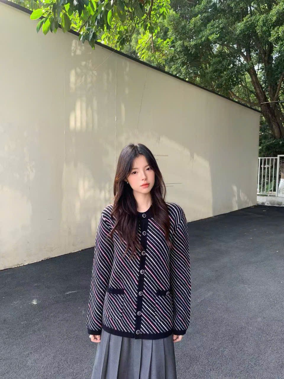CDG kẻ chéo 2 túi logo CC