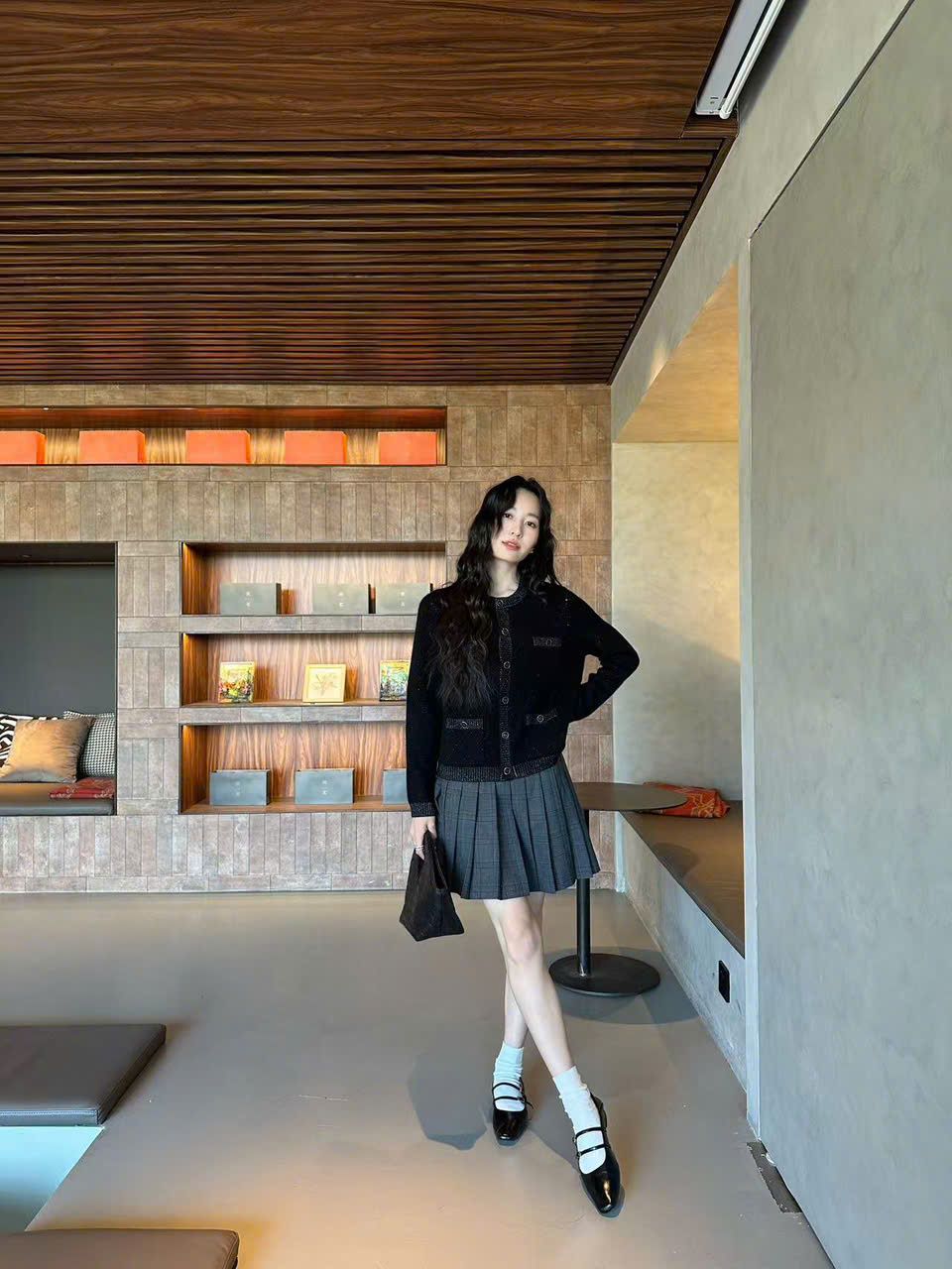 Áo CDG đen viền xám -4 túi