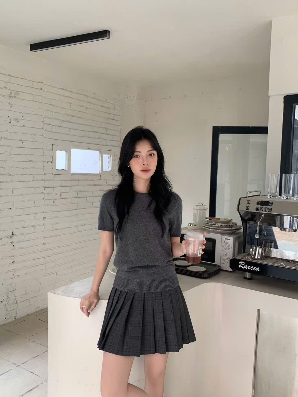 Áo len Ghi xám cổ tròn