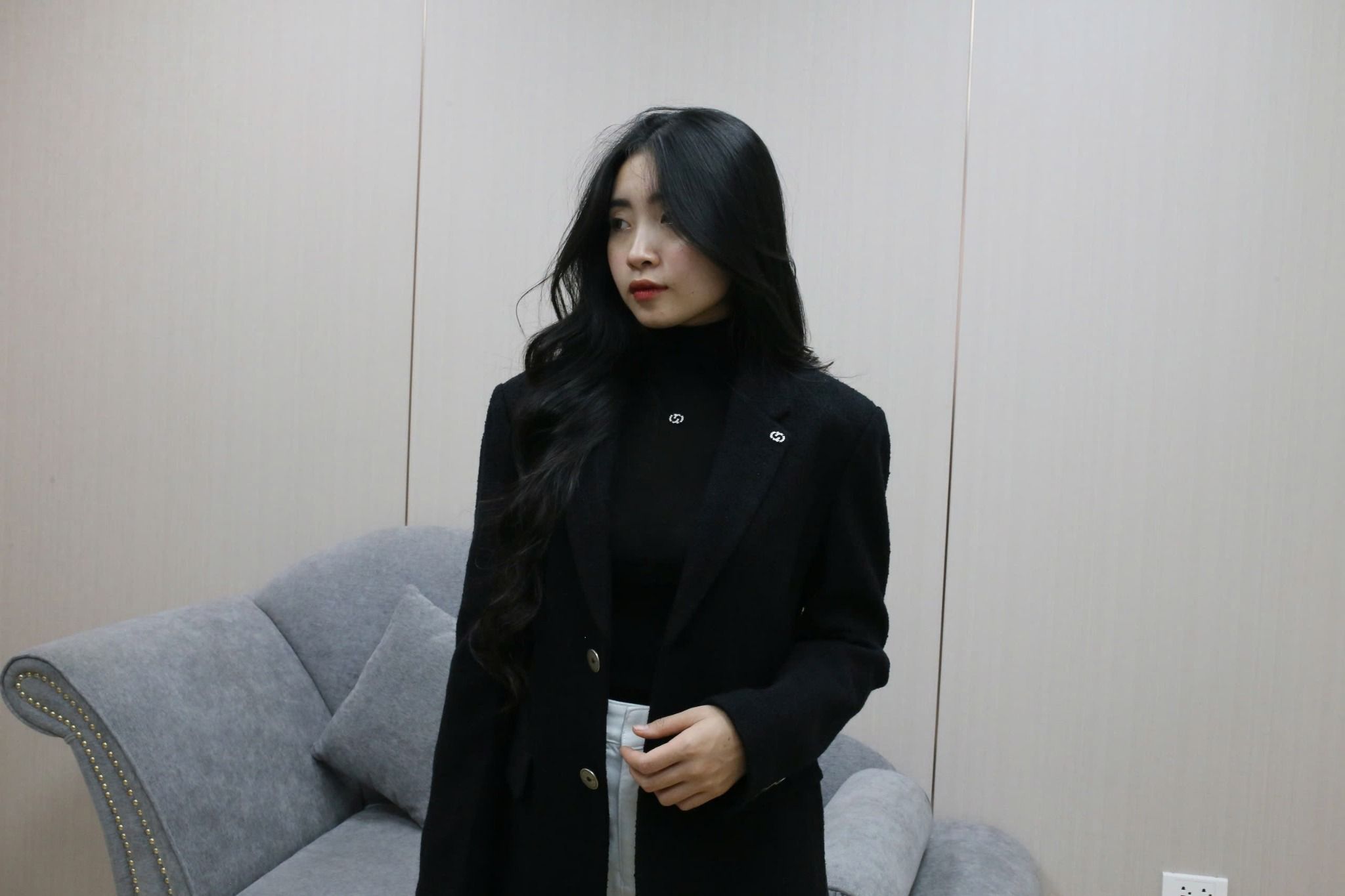 Vest dạ đen, 2 cúc cài