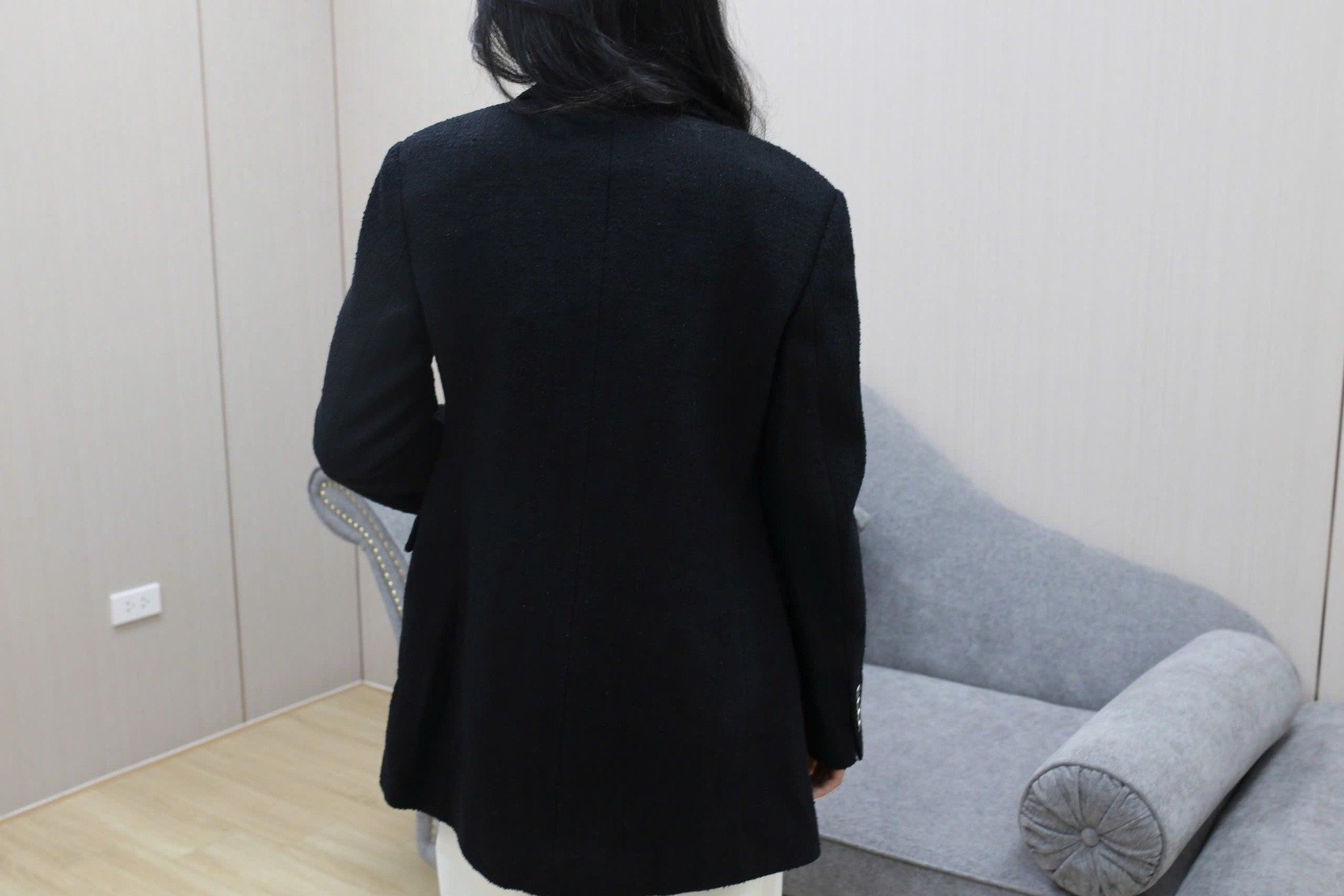 Vest dạ đen, 2 cúc cài
