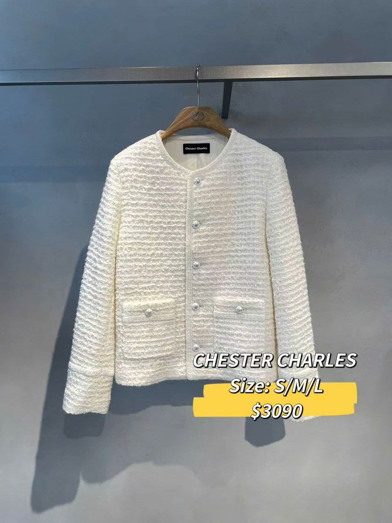 Áo dạ tweed trắng cúc ngọc trai