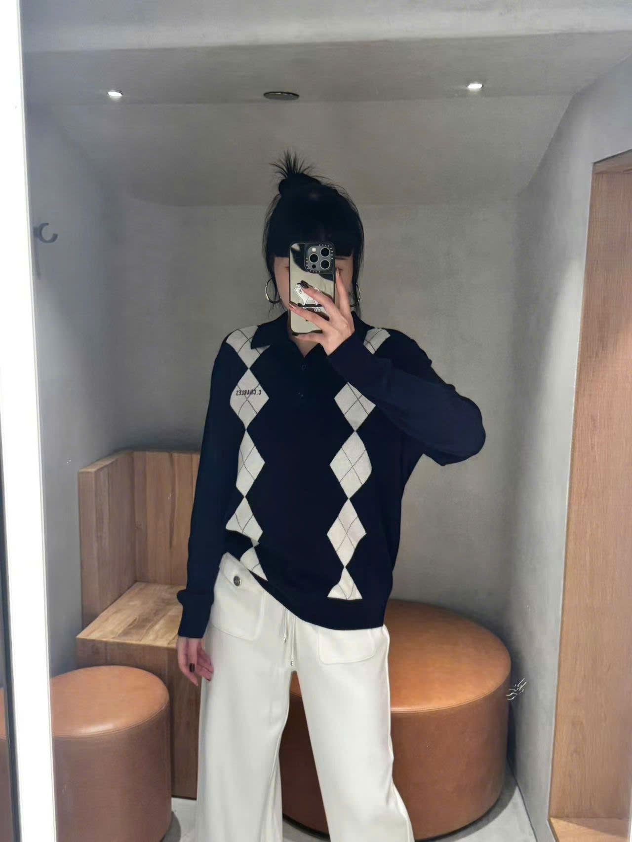 Áo len polo navy họa tiết trám trắng