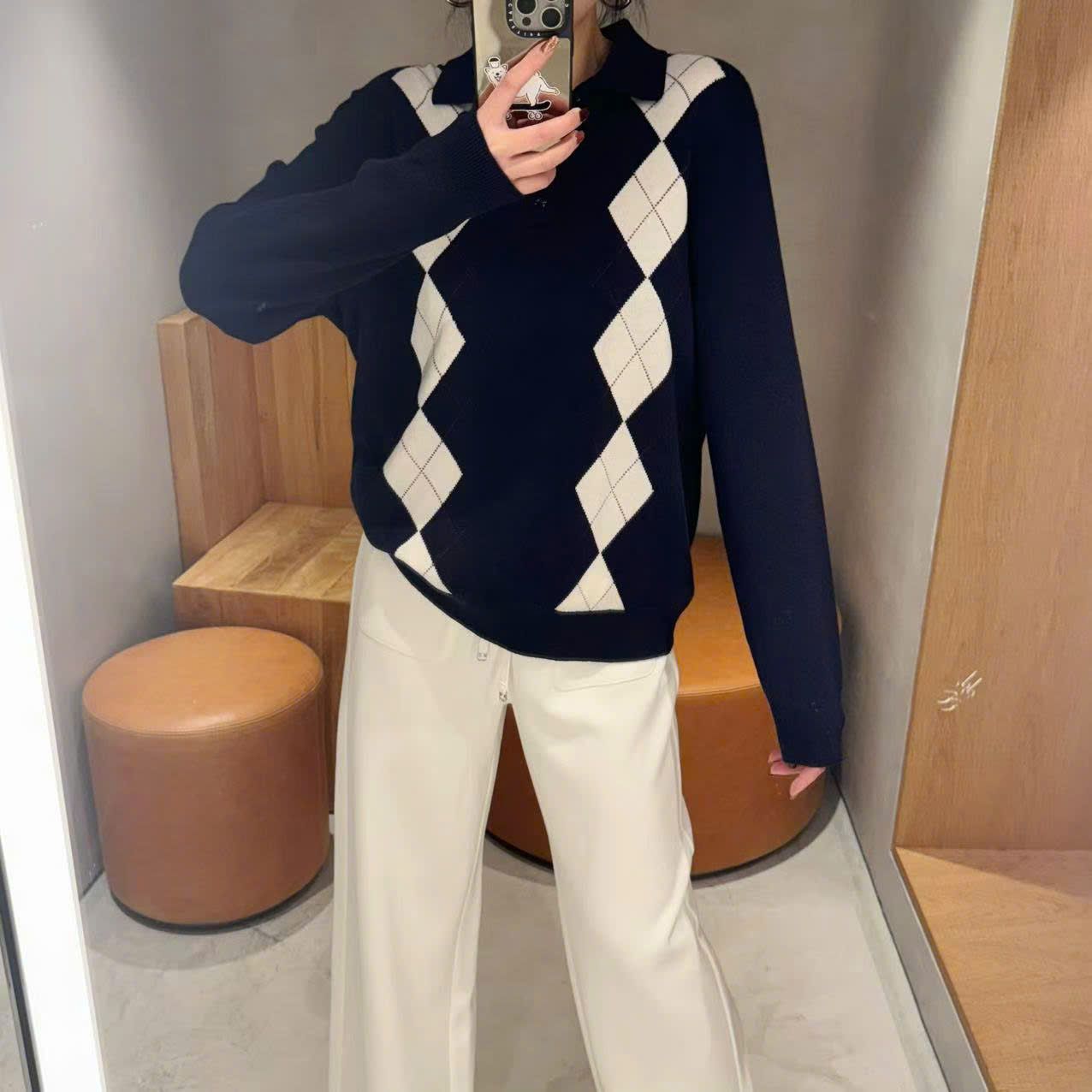 Áo len polo navy họa tiết trám trắng