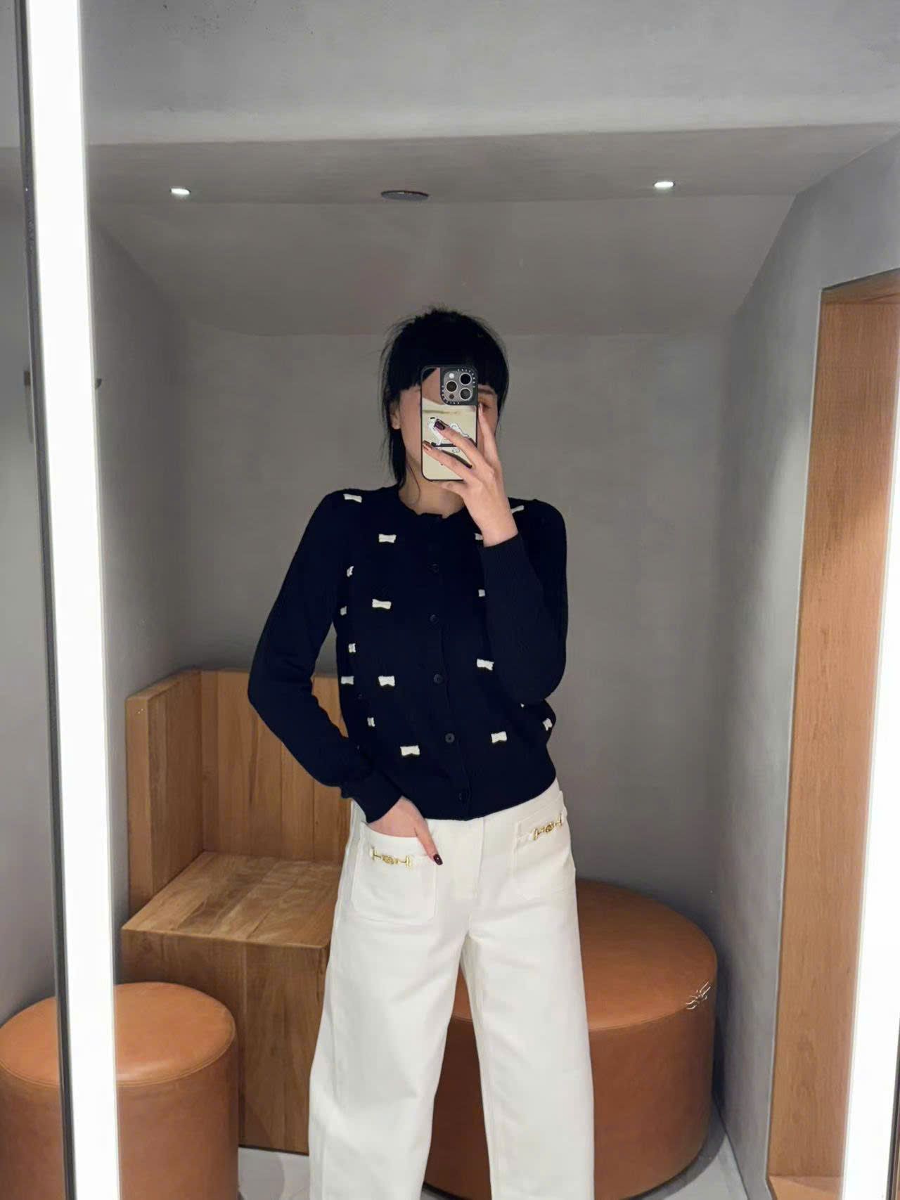 CDG đen nơ trắng