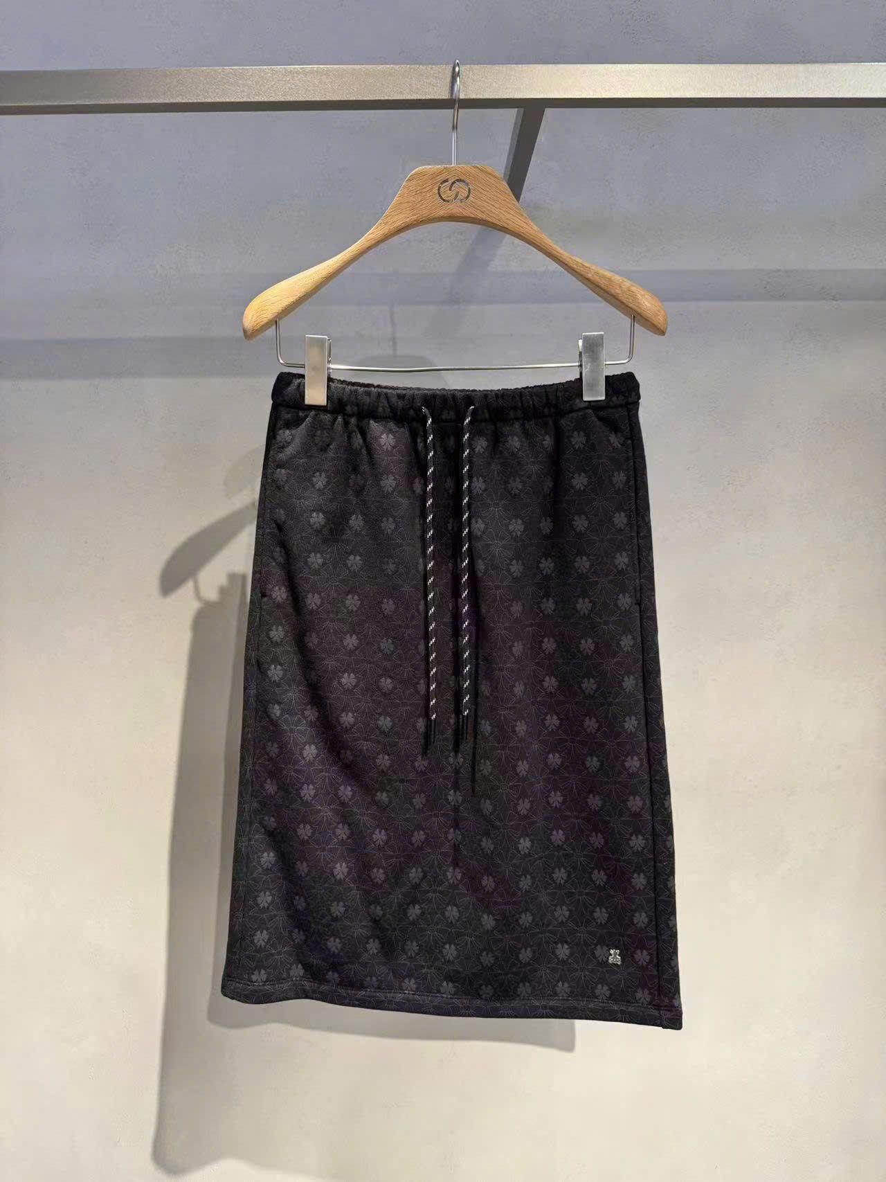 Chân váy len đen cỏ 4 lá, dây rút (SET)