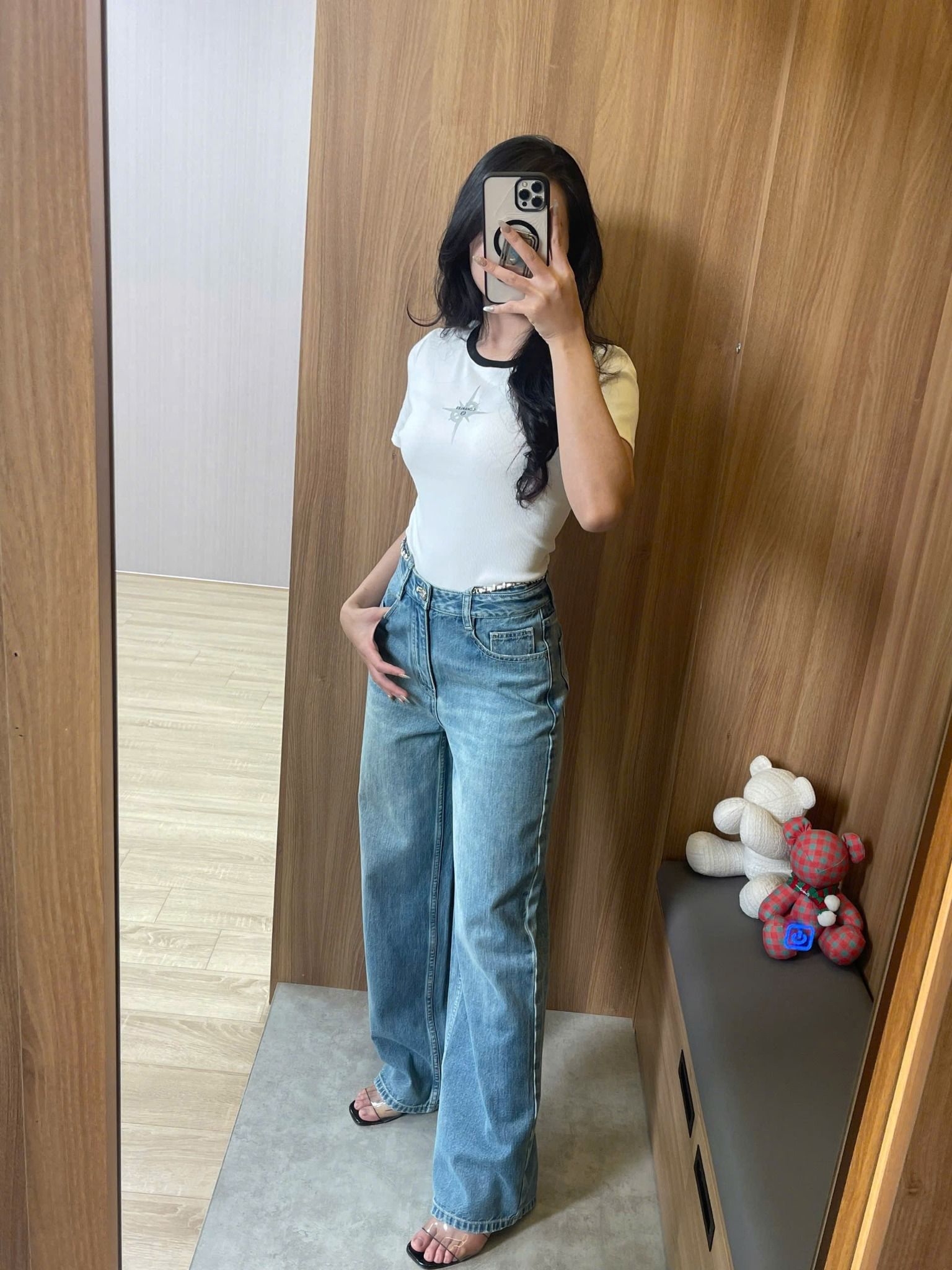 Jean xanh nhạt - kèm belt
