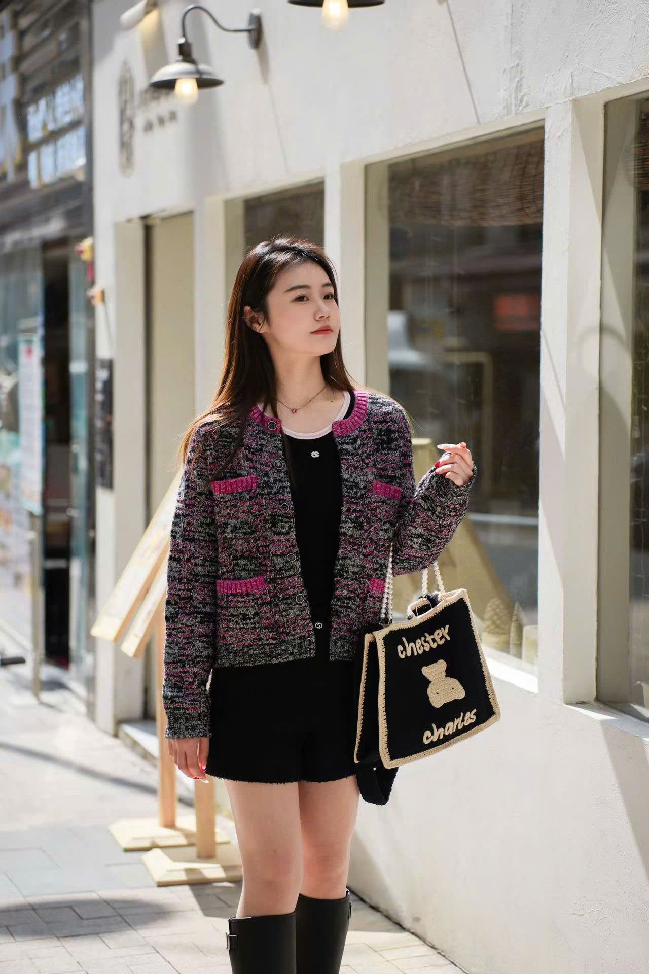 Áo CDG muối tiêu viền hồng