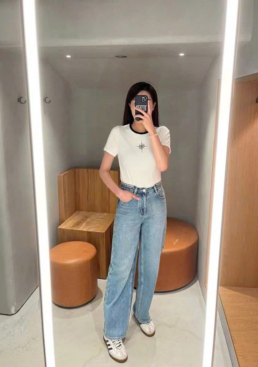 Jean xanh nhạt - kèm belt
