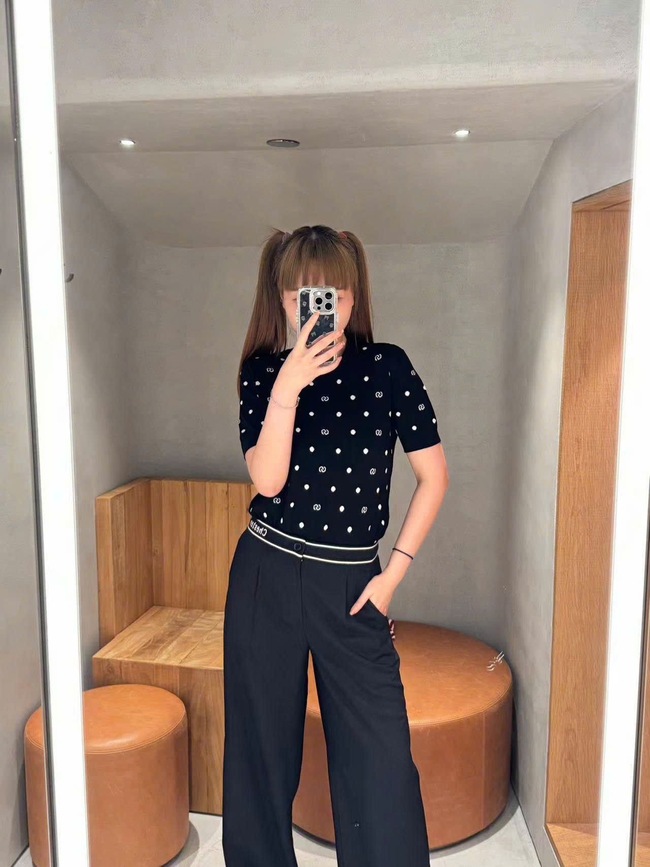 Quần vải cạp chữ