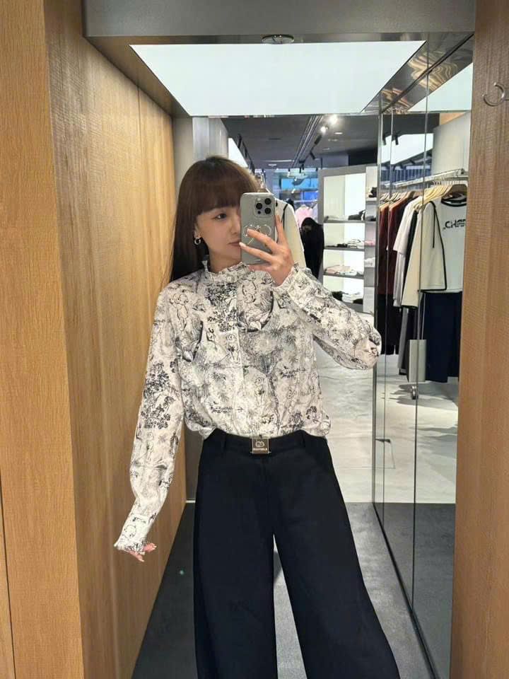 Quần vải dài đai kim loại bấm