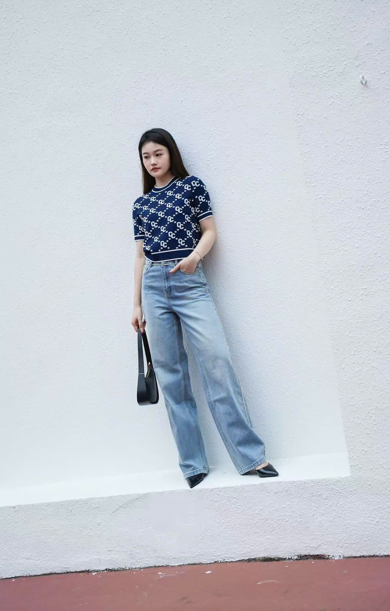 Áo len ngắn tay full logo - xanh navy