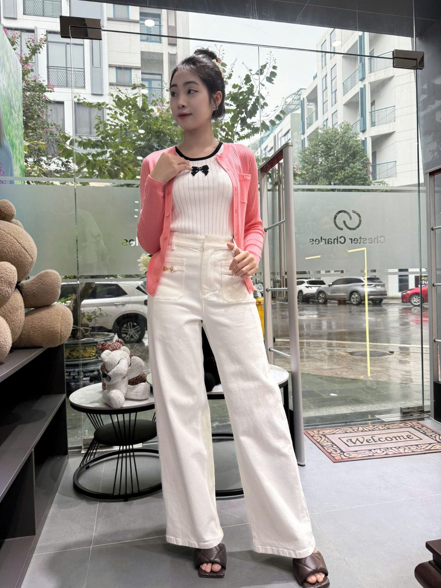 Áo CDG hồng đào - túi ngực chữ trắng