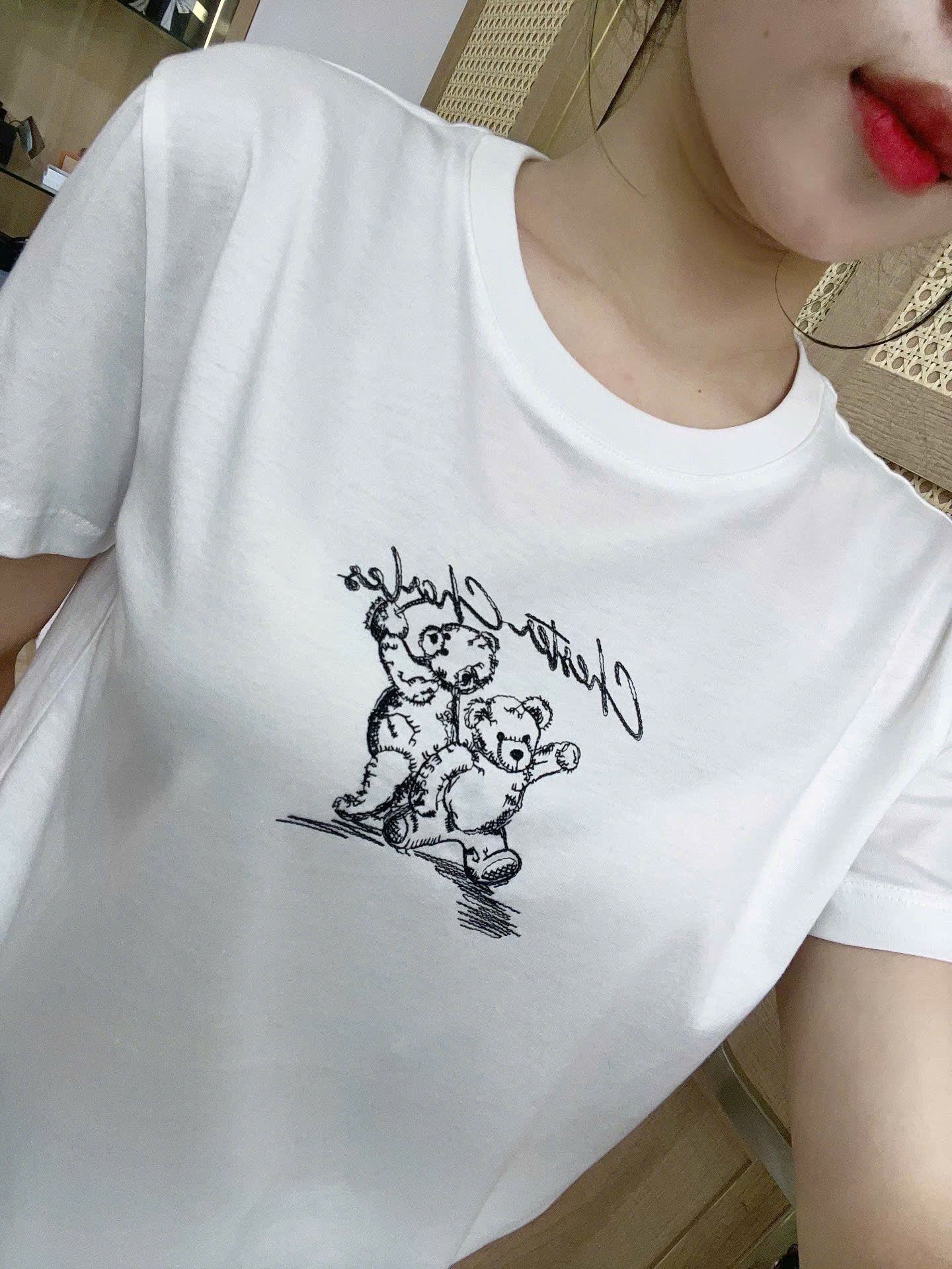 Áo phông trắng - 2 gấu