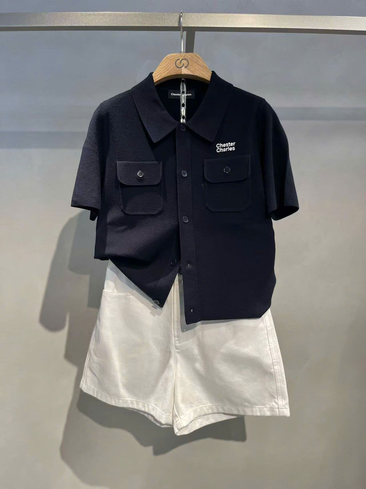 Áo xanh Navy 2 túi ngực cài cúc