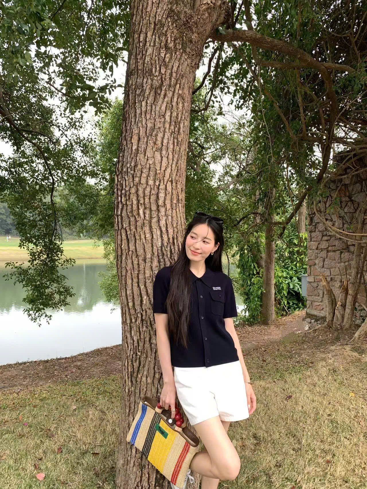 Áo xanh Navy 2 túi ngực cài cúc