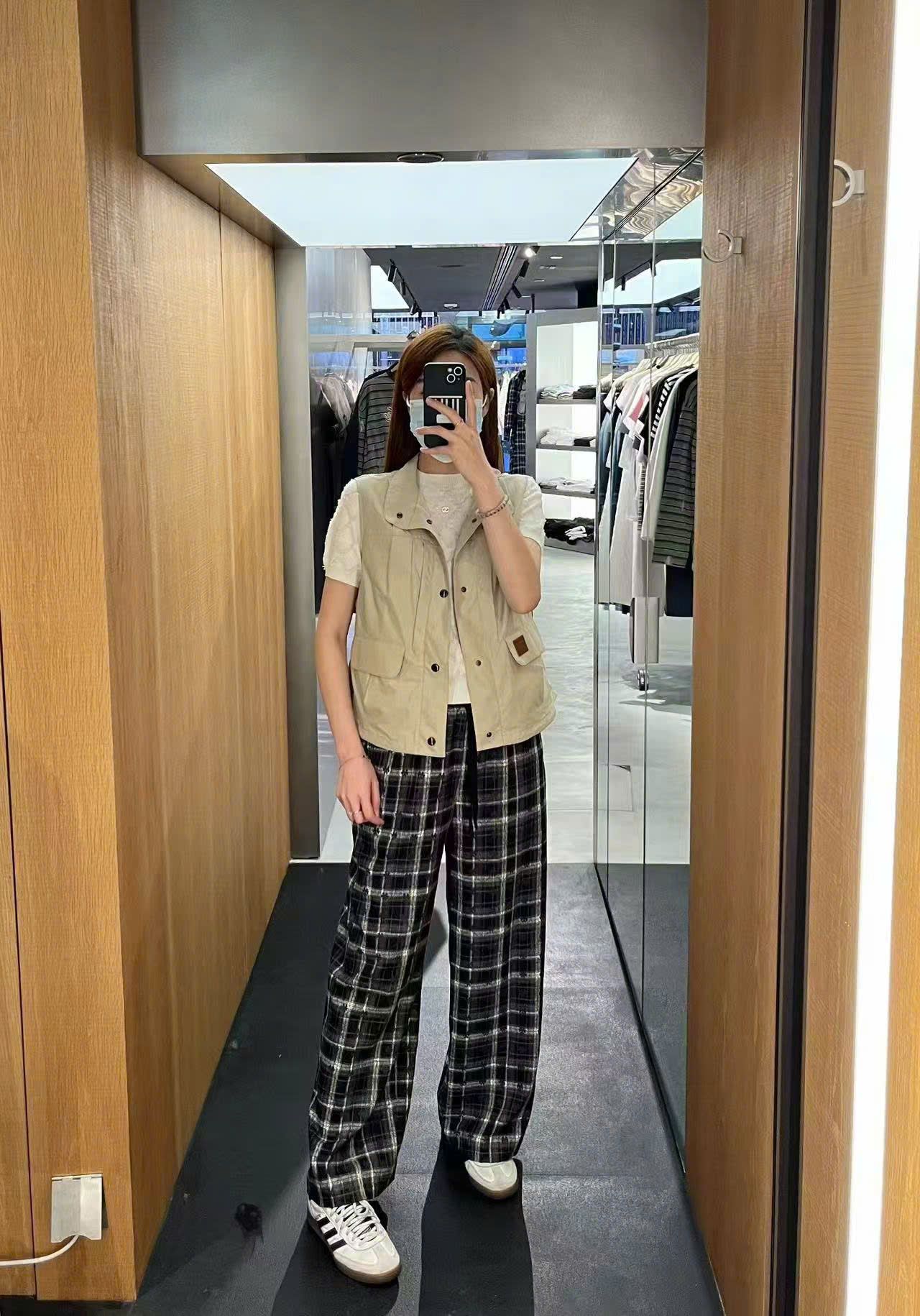 Bộ áo sơmi kẻ và quần dài kẻ caro đen trắng CH set