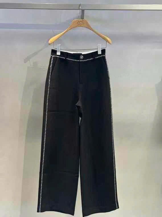 Quần vải đen - viền xích CC