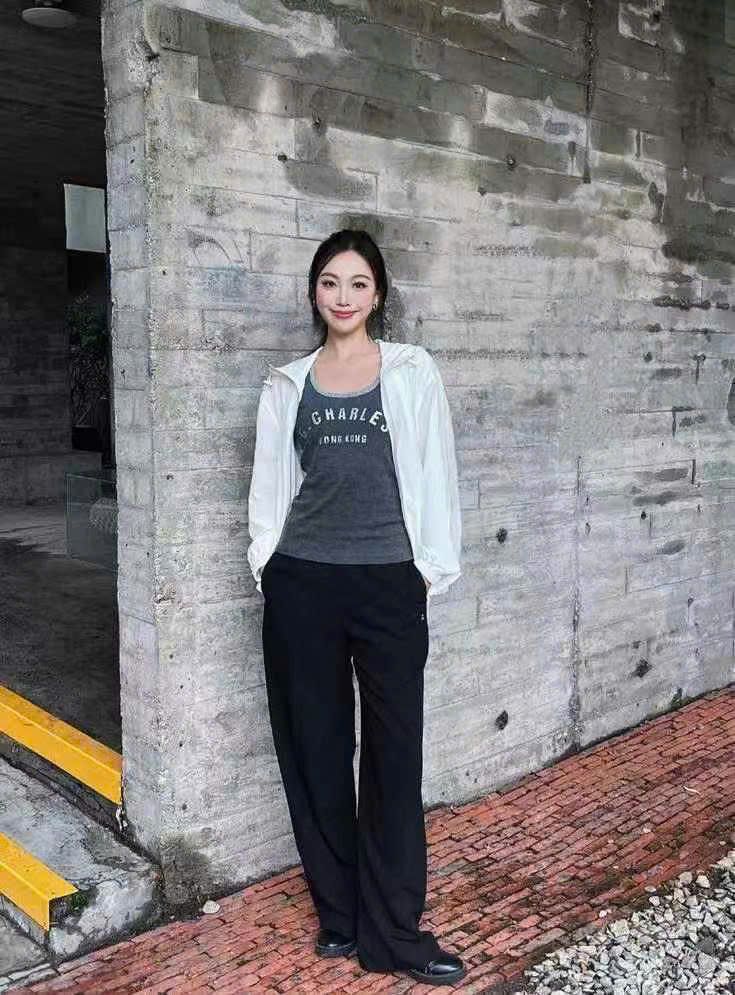 Quần vải cạp thun chữ lật