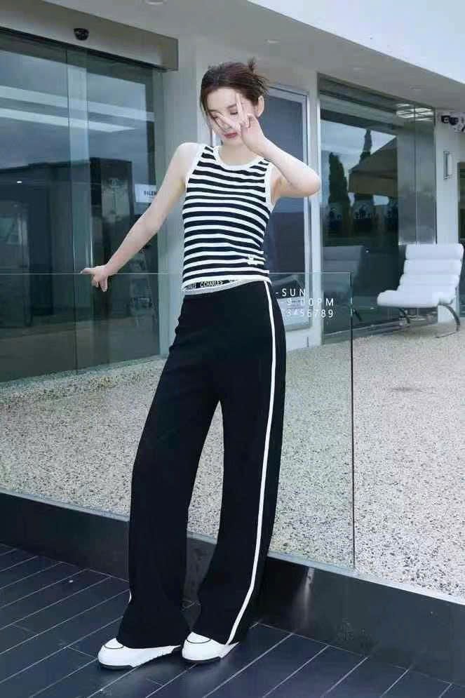 Quần len mongtoghi cạp chữ