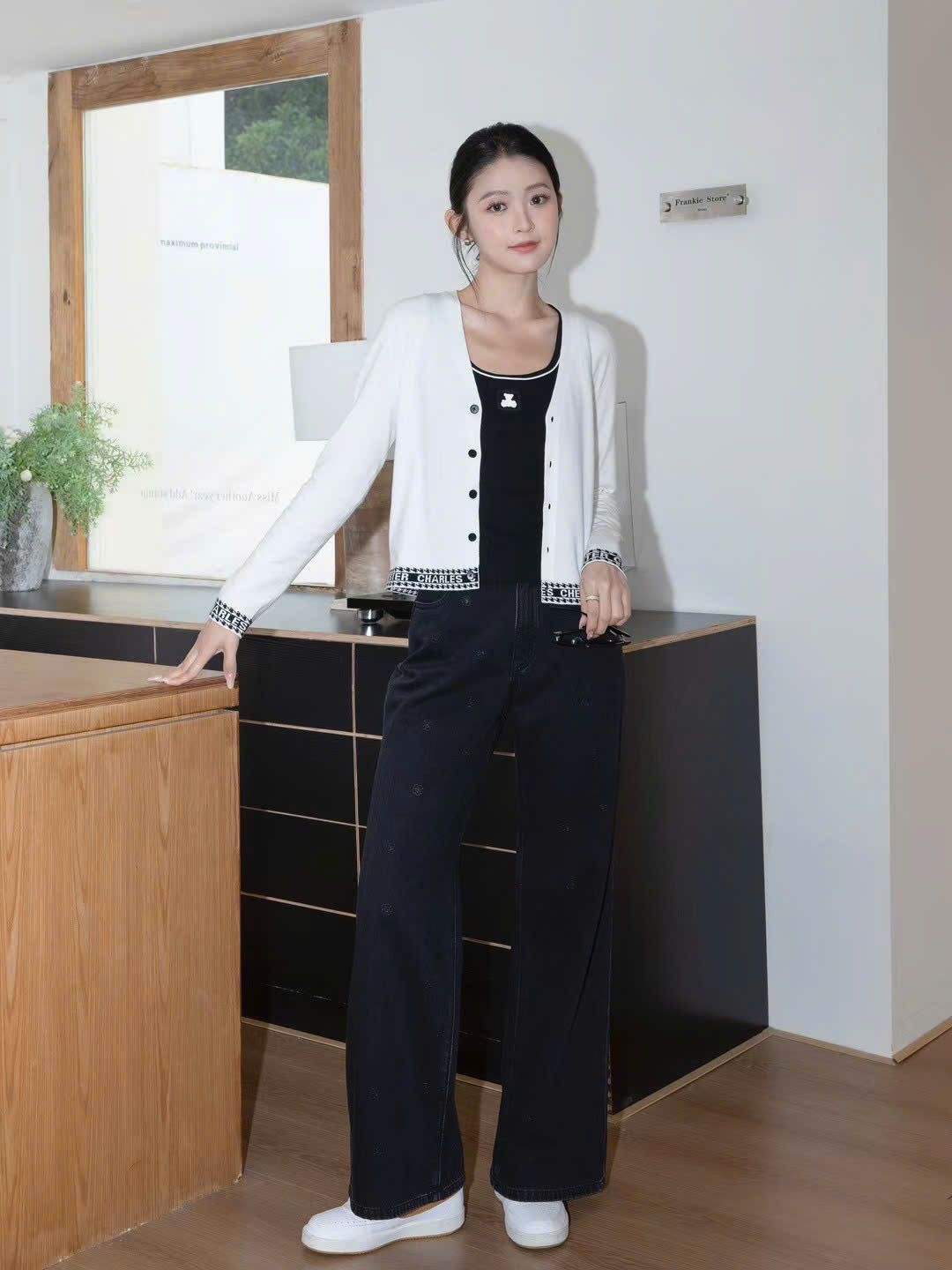 SET Áo CDG và áo tanktop trắng in chữ CC phối viền