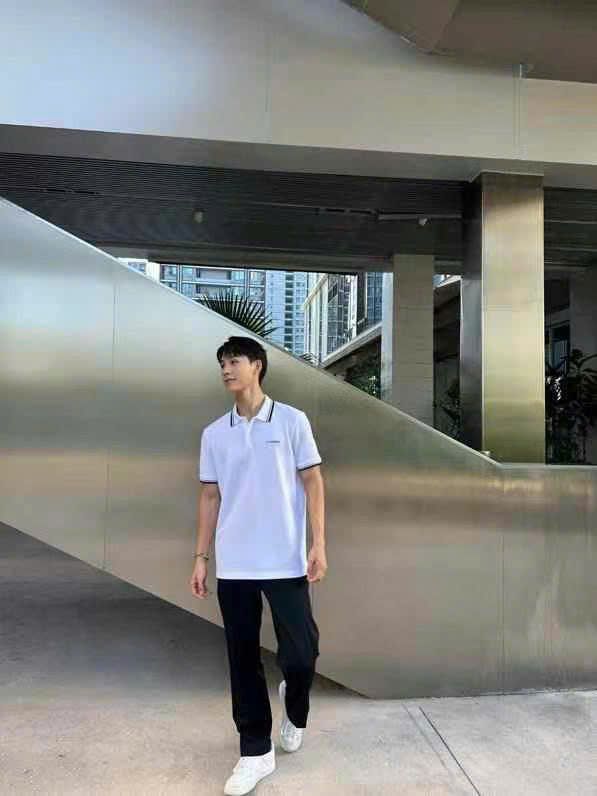 Áo polo trắng - cổ viền đen