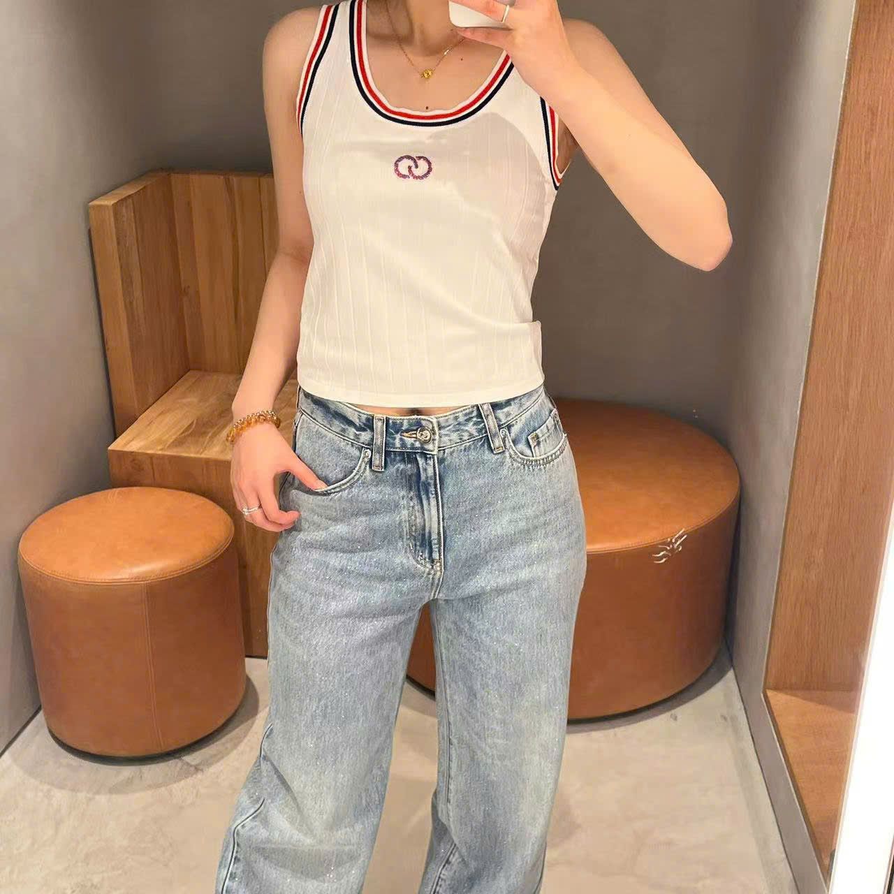Áo tanktop trắng viền xanh đỏ -logo ngực