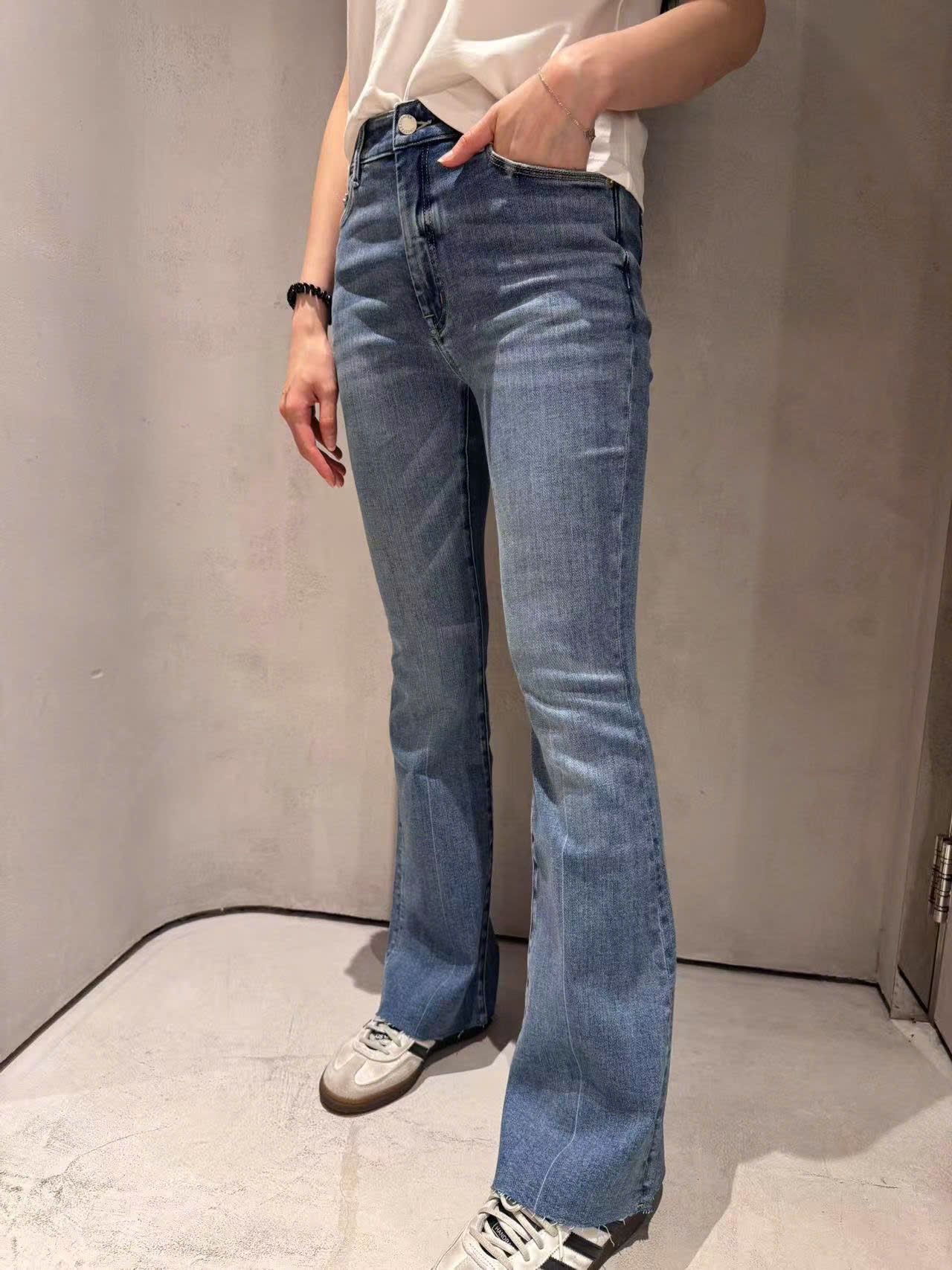 Quần jean Loe chữ vuông túi sau - 1090