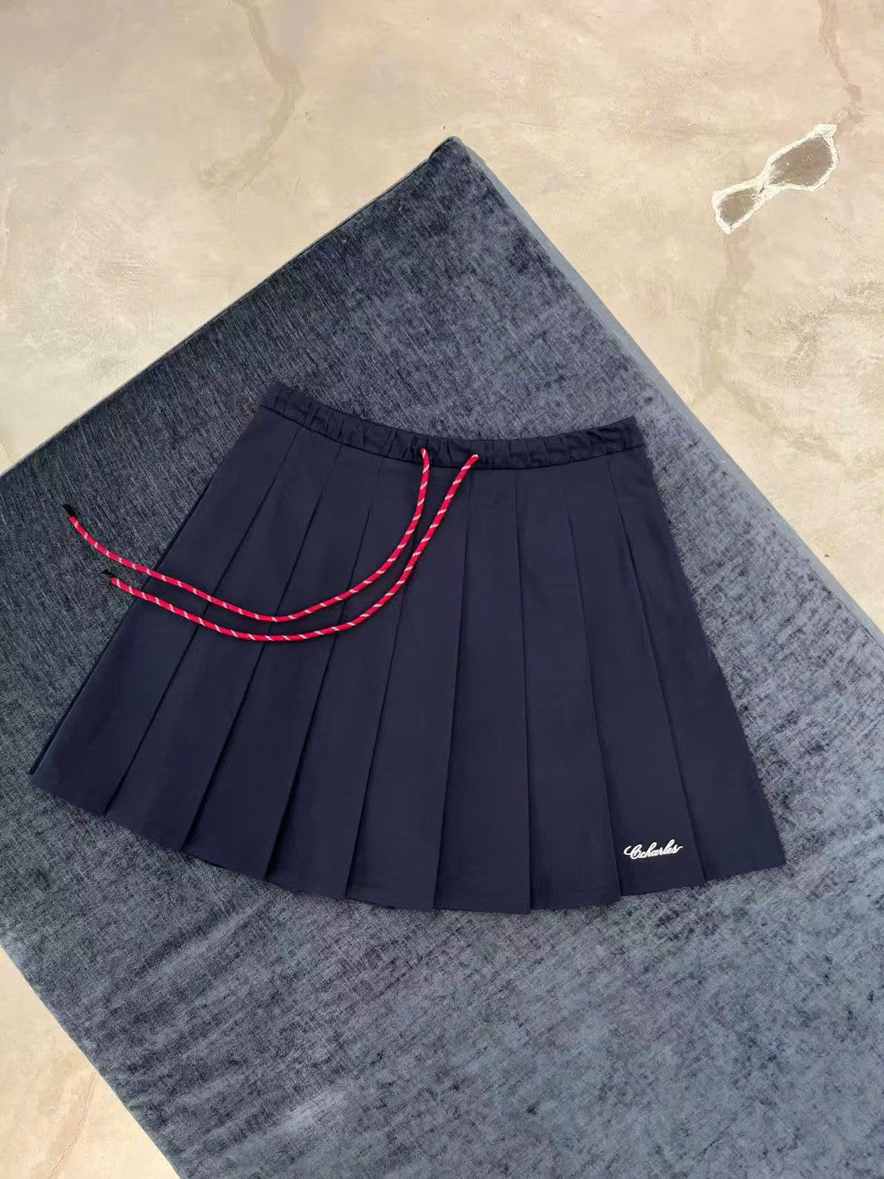 Chân váy ngắn Xếp ly 2 dây rút đỏ Set