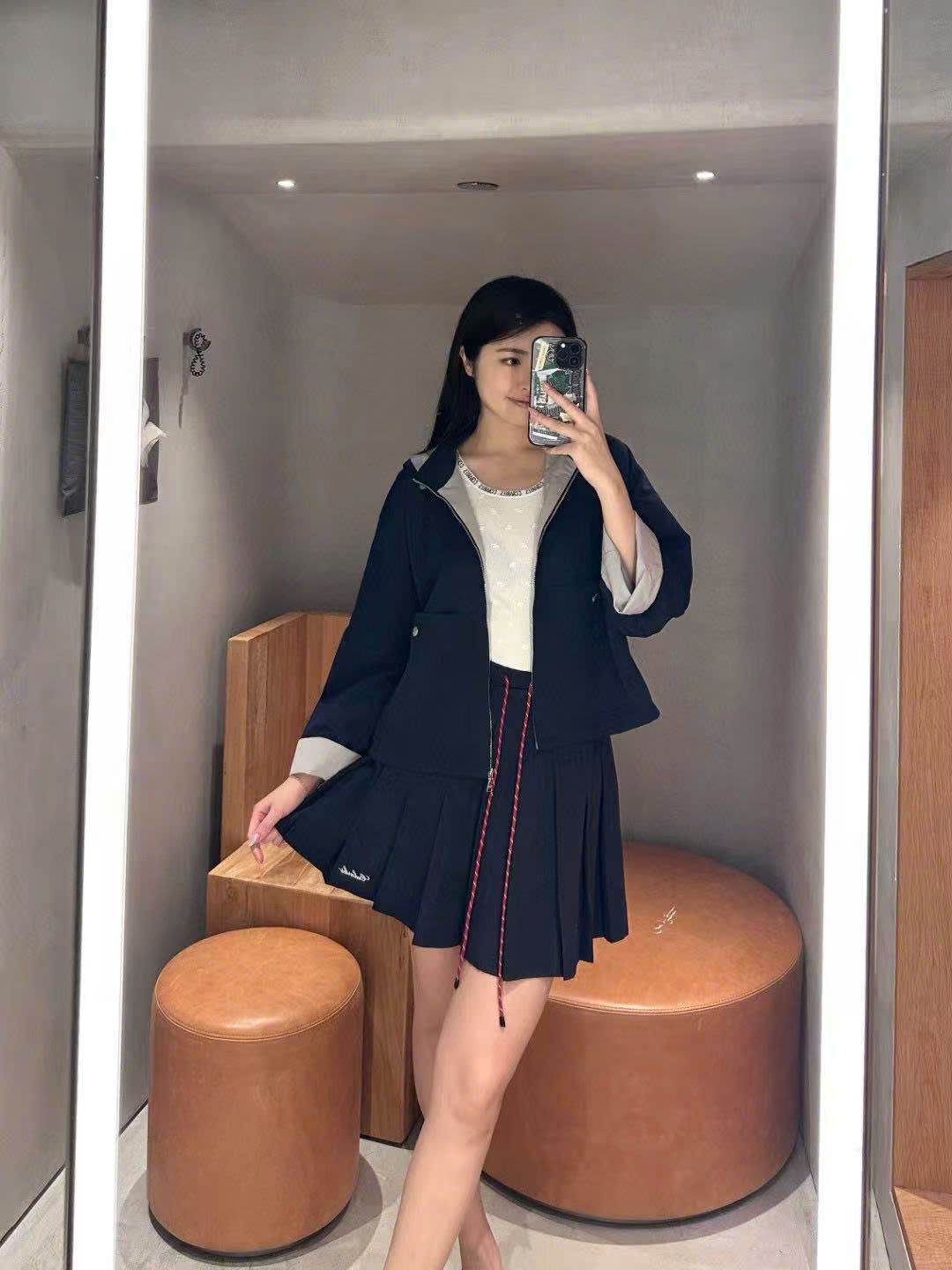 Áo khoác gió xanh Navy có mũ