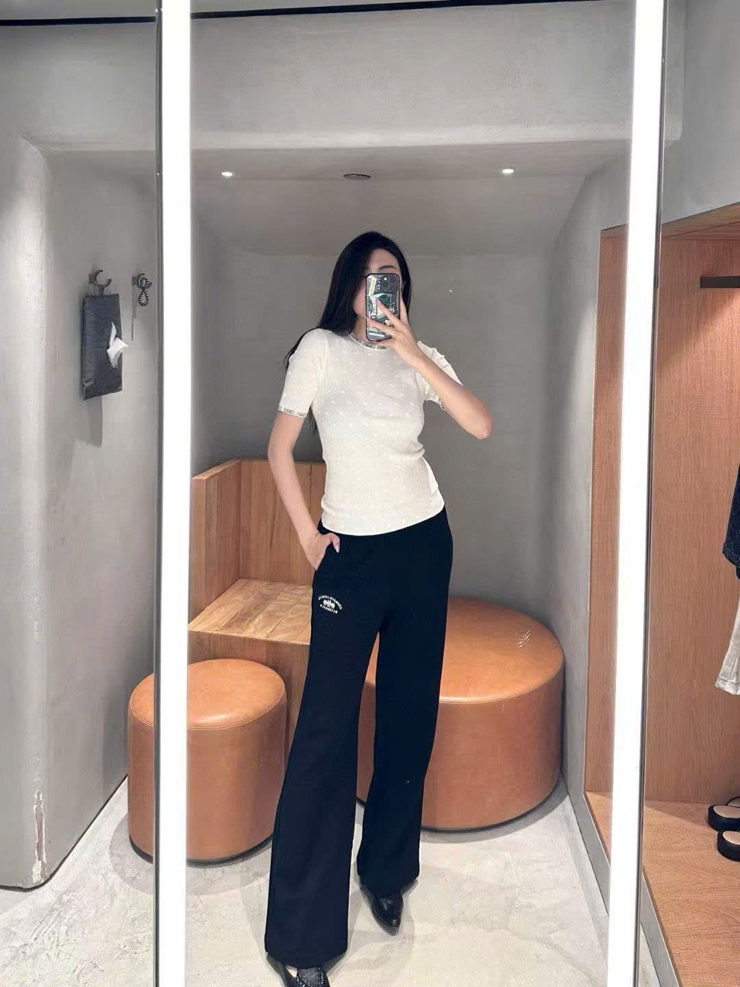 Quần nỉ Li gấp trước
