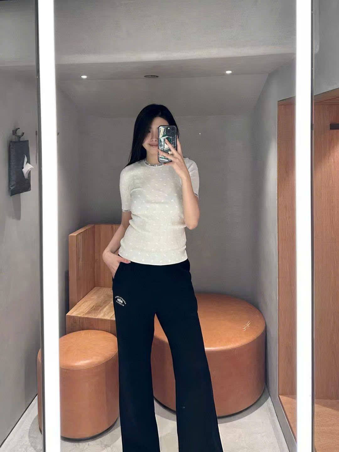 Quần nỉ Li gấp trước