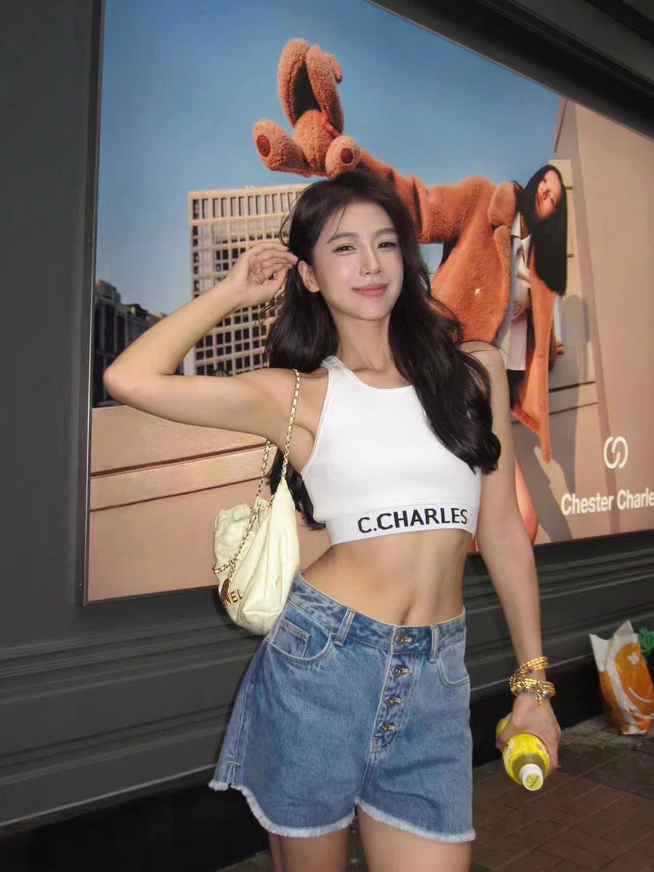 Áo tank top croptop trắng