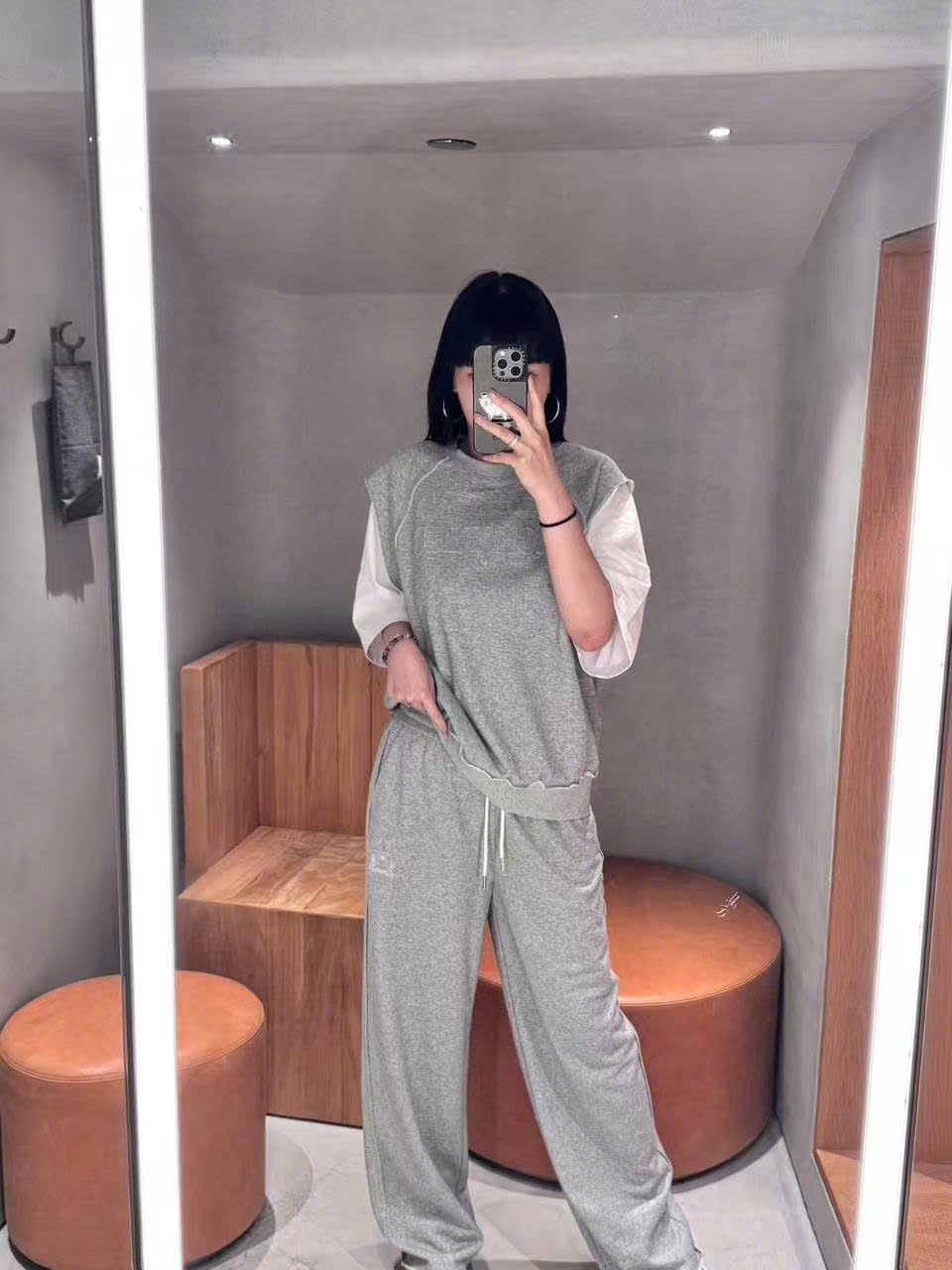 Áo thun xám tay trắng (SET)