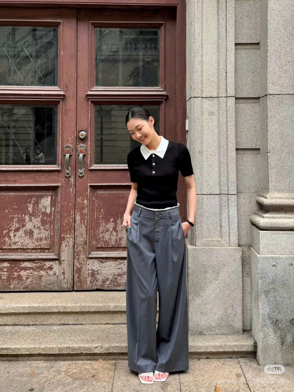 Áo Polo ngắn tay đen- Cổ trắng