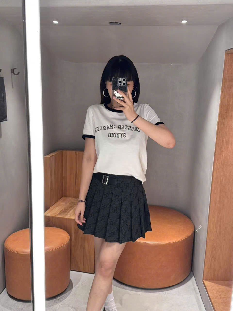 Chân váy ngắn kèm belt họa tiết thoi CC