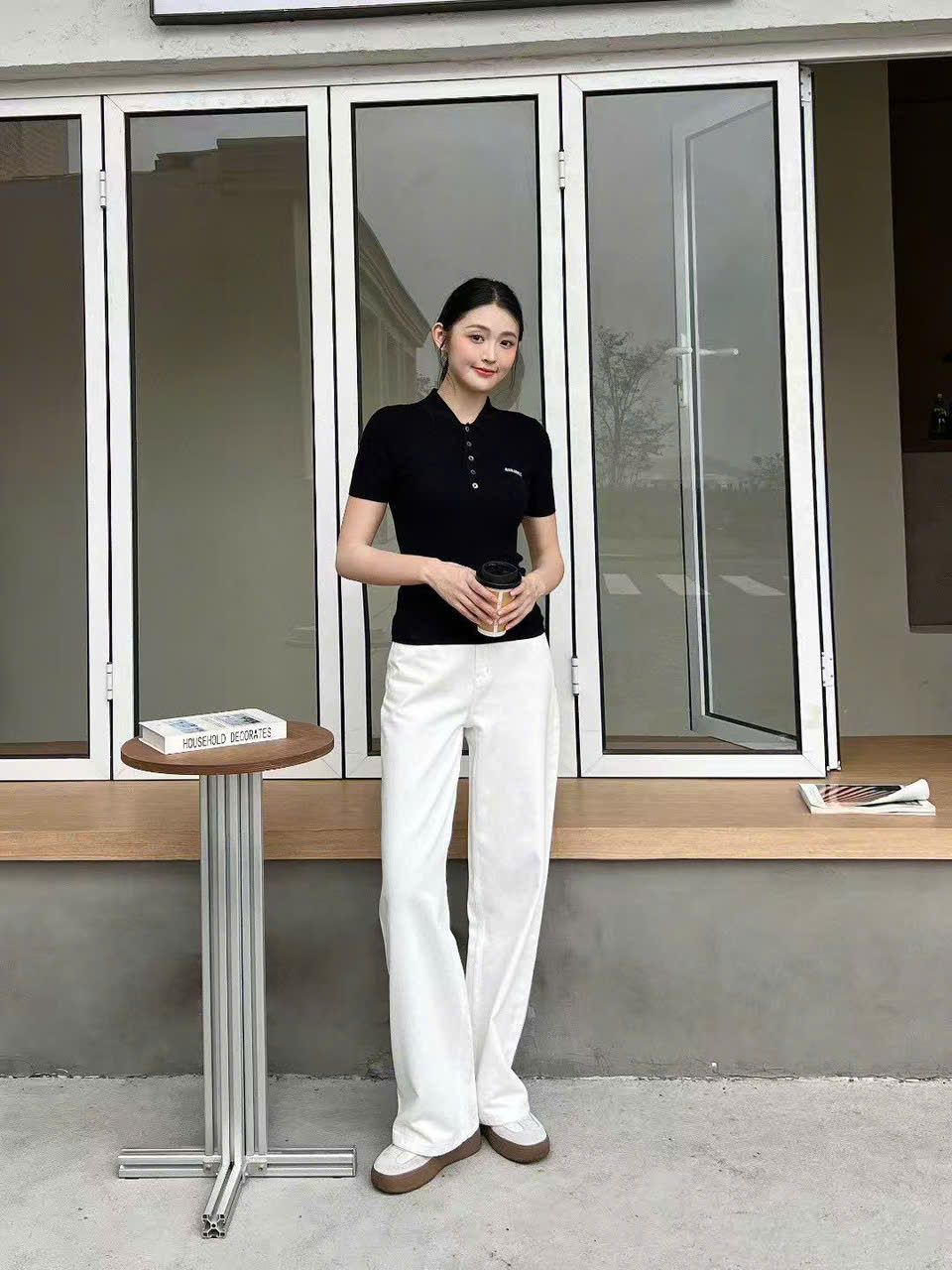 Áo polo ngắn tay đen - len tăm