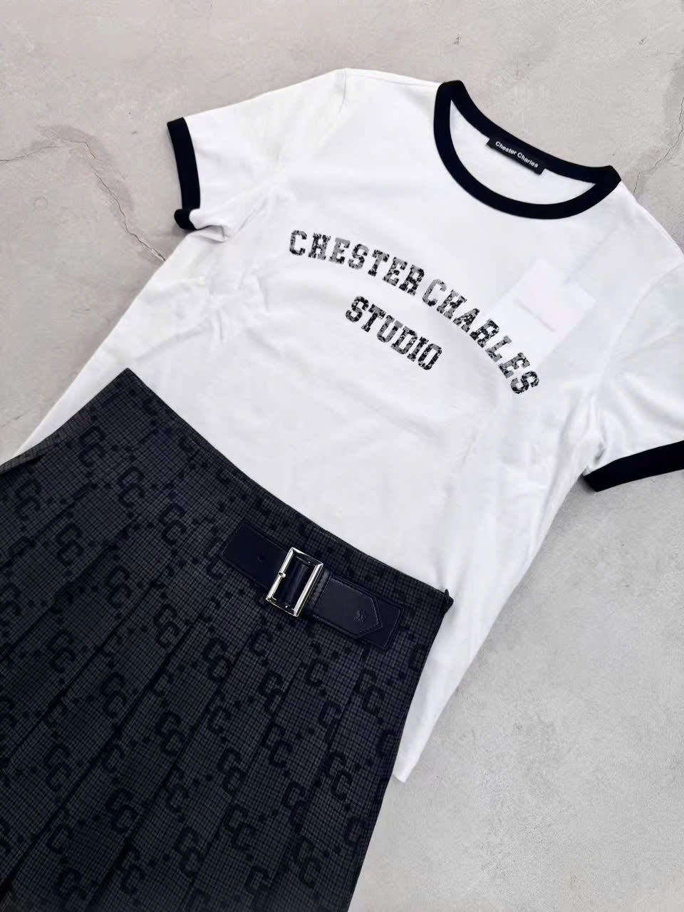 Chân váy ngắn kèm belt họa tiết thoi CC