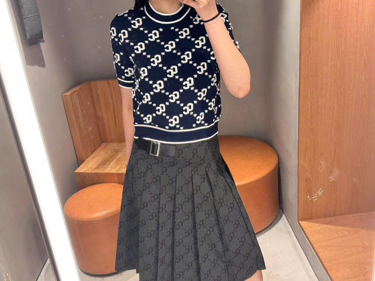 Chân váy dài kèm belt kẻ thoi CC