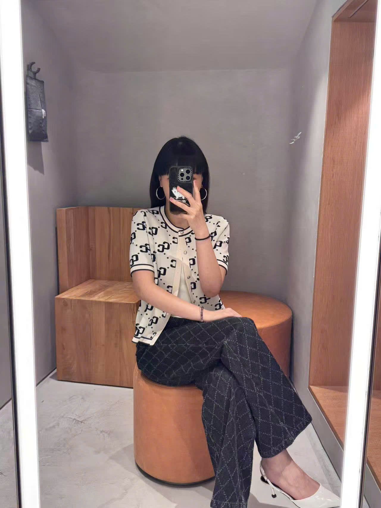 Áo CDG trắng ngắn tay full logo CC