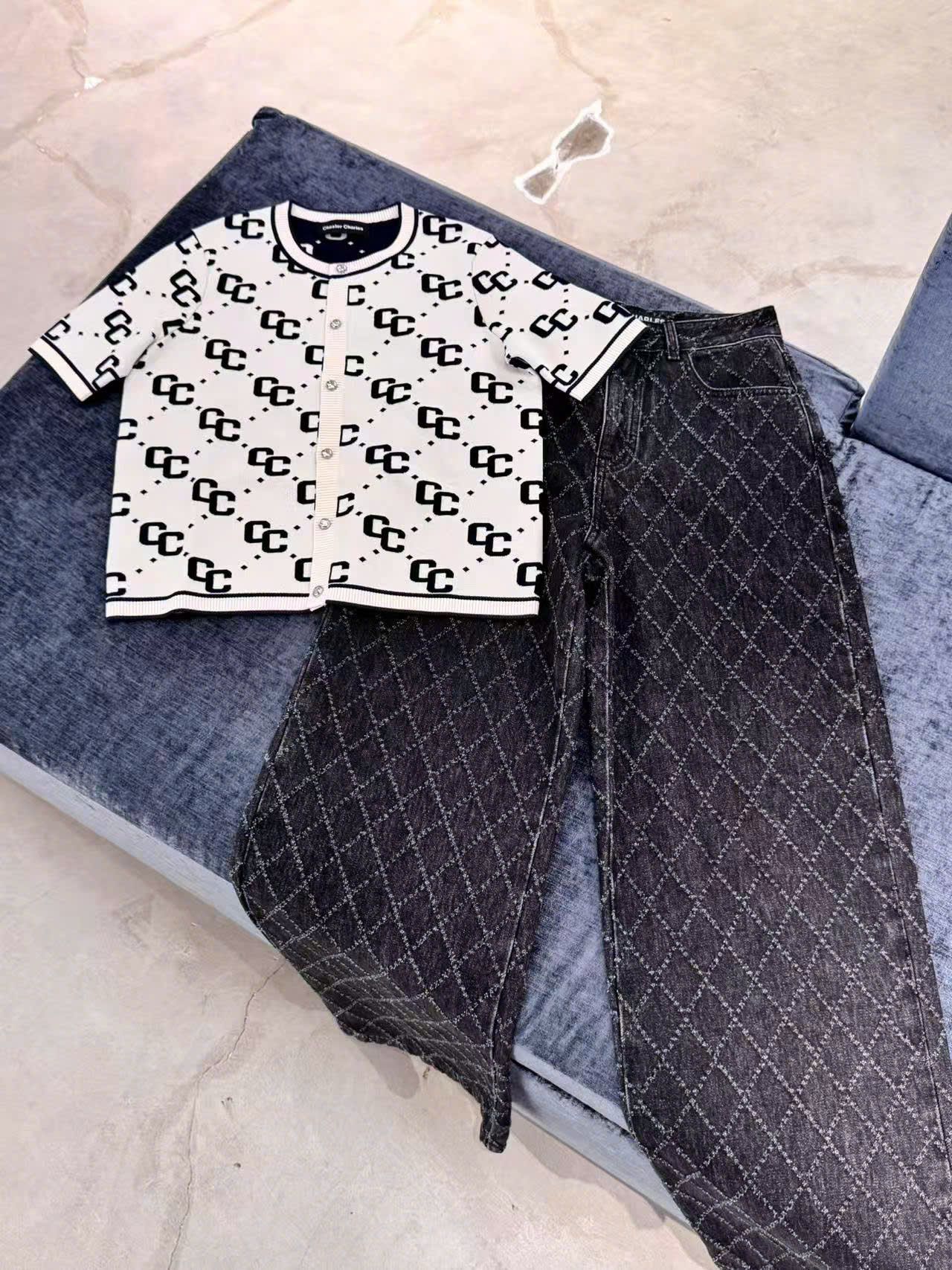 Áo CDG trắng ngắn tay full logo CC