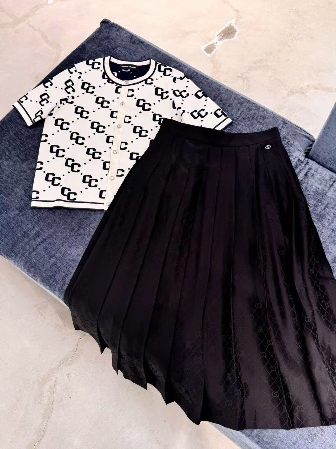 Áo CDG trắng ngắn tay full logo CC