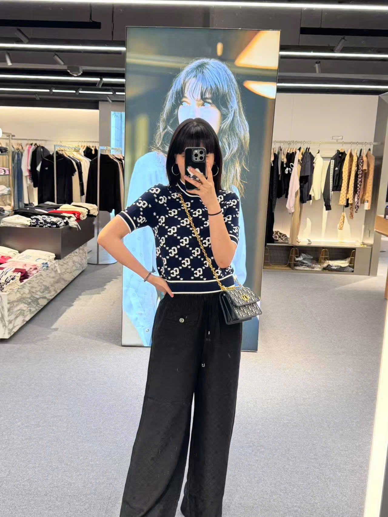 Áo len ngắn tay full logo - xanh navy
