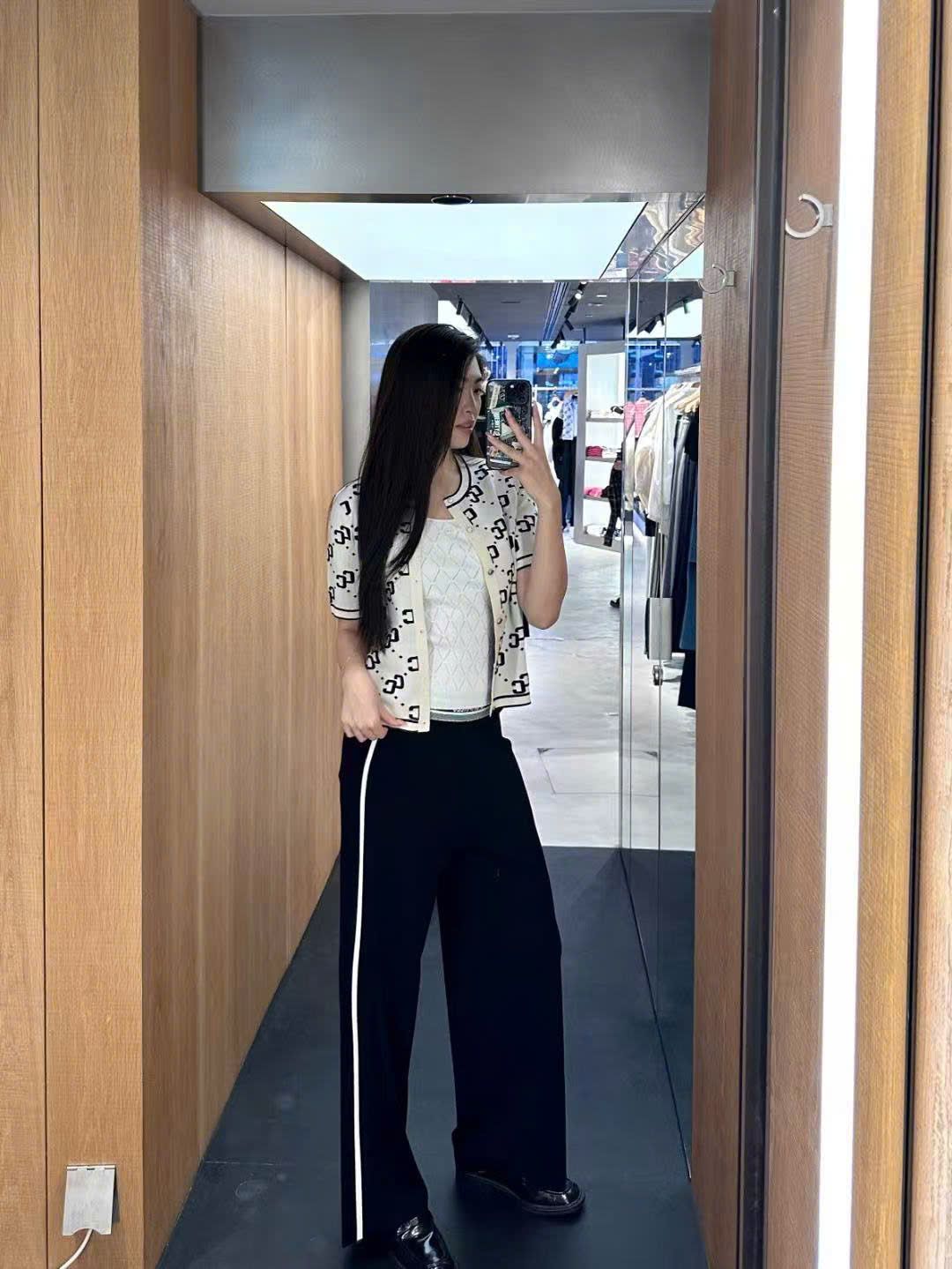 Áo CDG trắng ngắn tay full logo CC