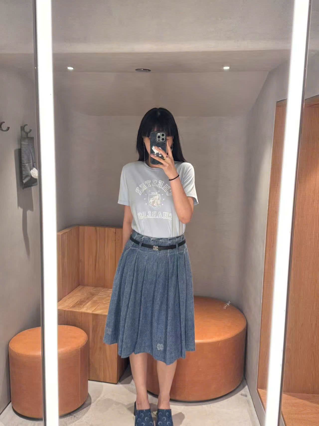 Chân váy dài jean, logo gấu kèm Belt da