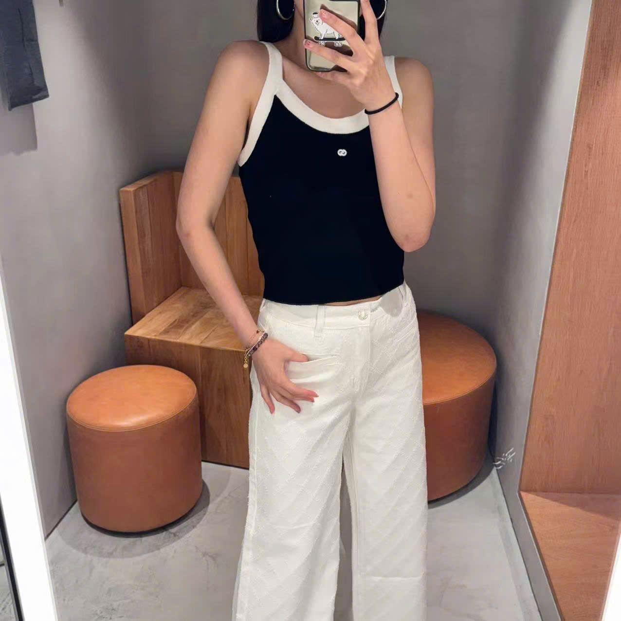 Áo 2 dây đen phối trắng