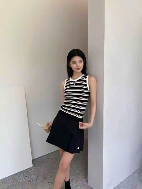 Áo tanktop trắng đen kẻ ngang,logo hồng
